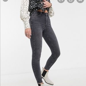 NWT Top Shop Jamie washed black skinny jeans